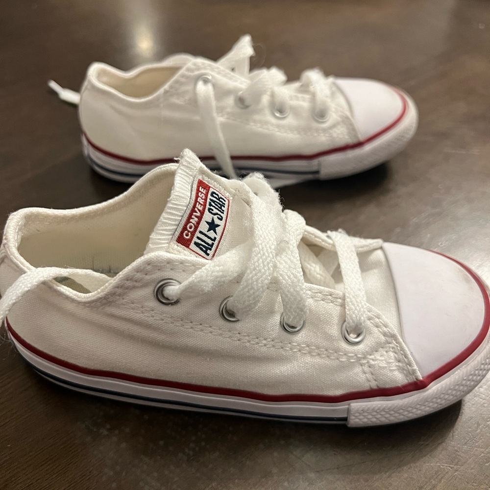 White converse boys